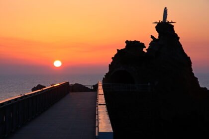 Paysages – Rocher de la Vierge au coucher du soleil